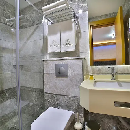 فندق ريسيتباشا إسطنبول 3*